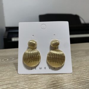Gold yuvarlak küpe