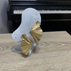 Dokulu gold küpe